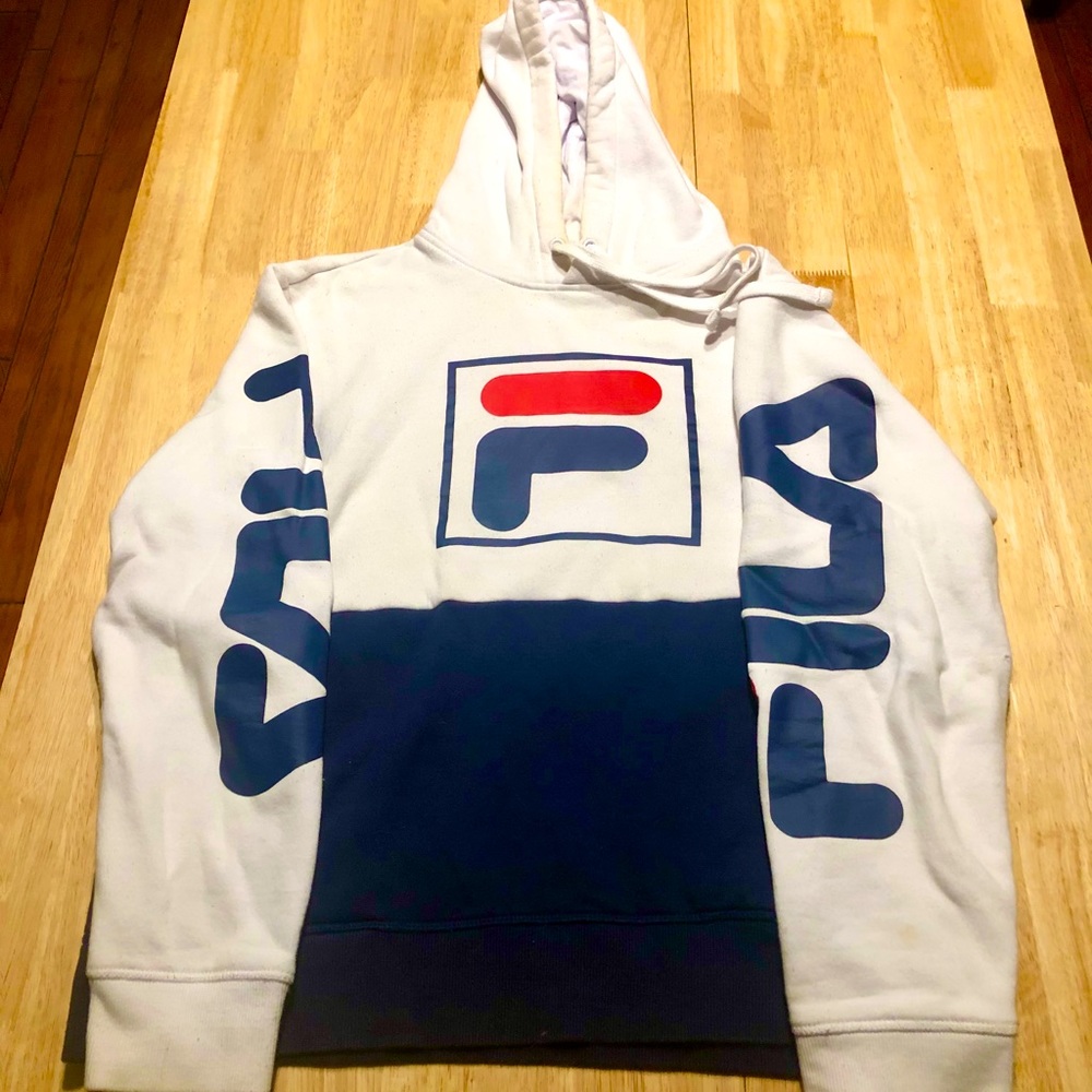 Men’s Size Small Fila Pullover Hoodie